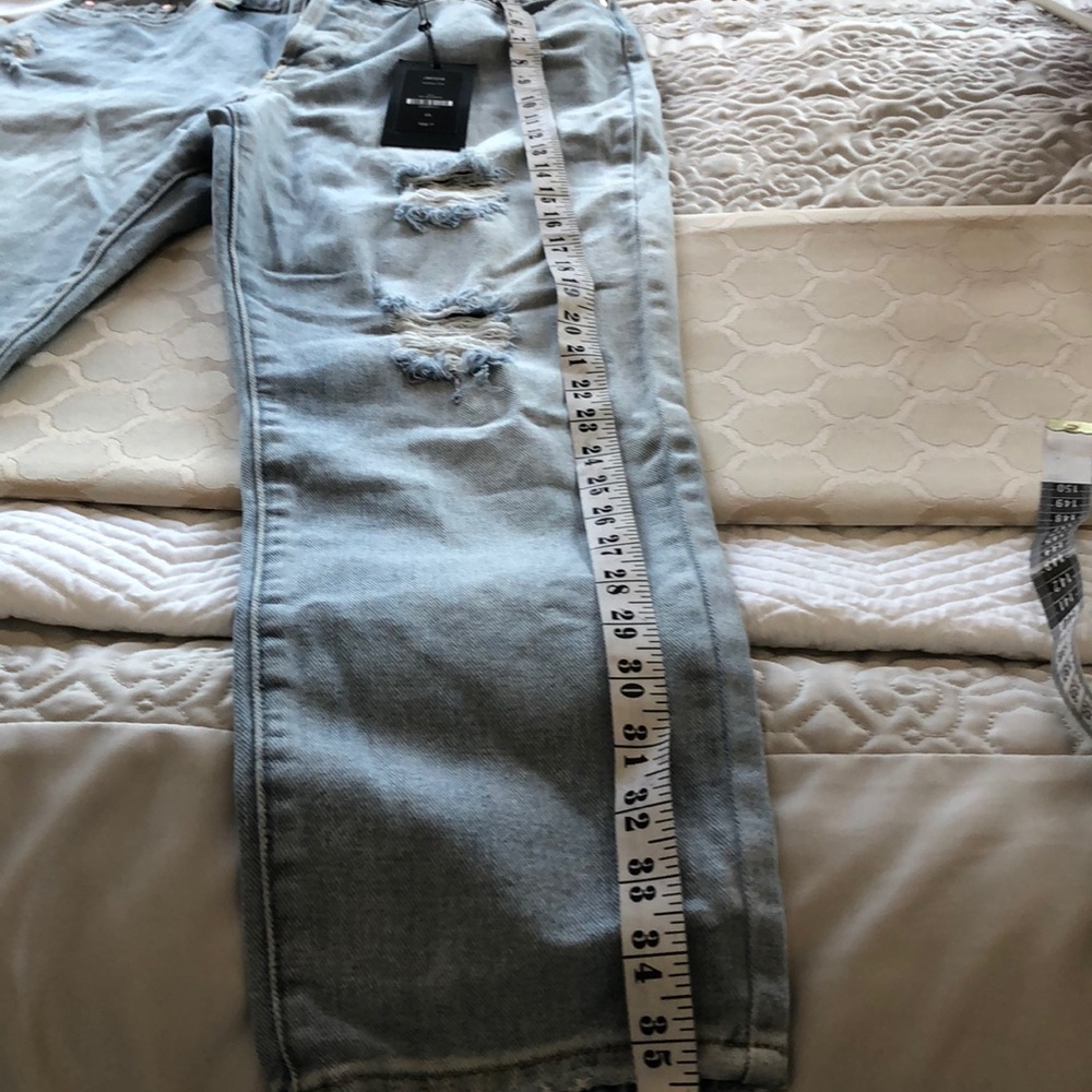 🌻Kendlall & Kylie NWT size 28 jeans, button closure - Picture 6 of 8